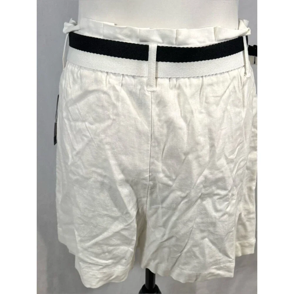 Sofia Vergara white linen blend paperbag style shorts with belt size 2 NWT